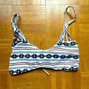 Acacia braided bikini top sz L